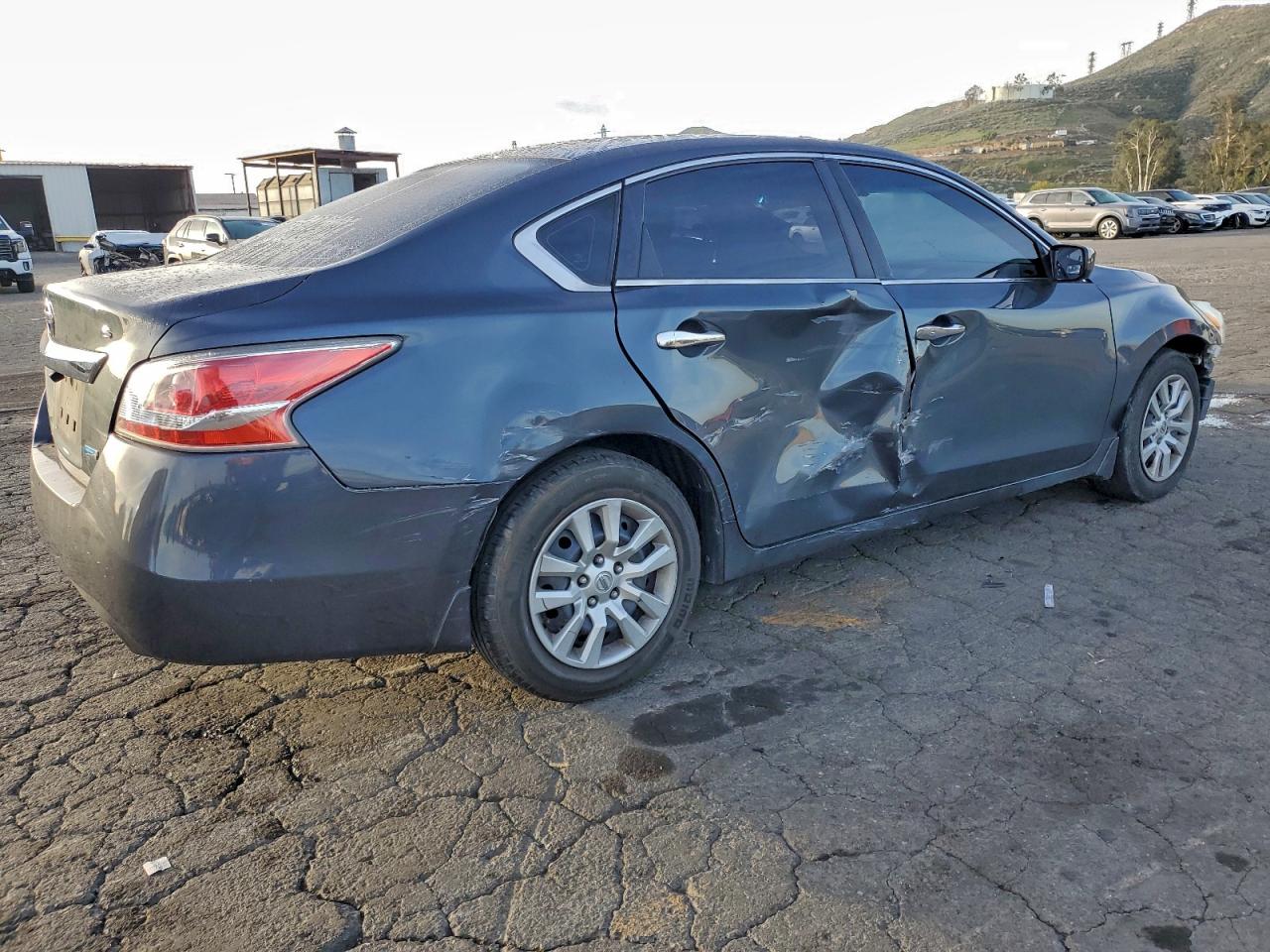 2013 NISSAN ALTIMA 2.5 photo 3