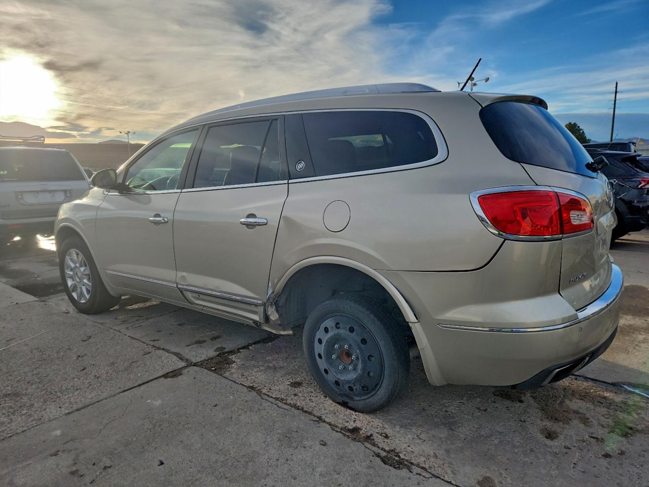 2014 BUICK ENCLAVE photo 2