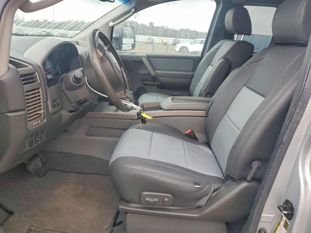 2006 NISSAN TITAN XE photo 7