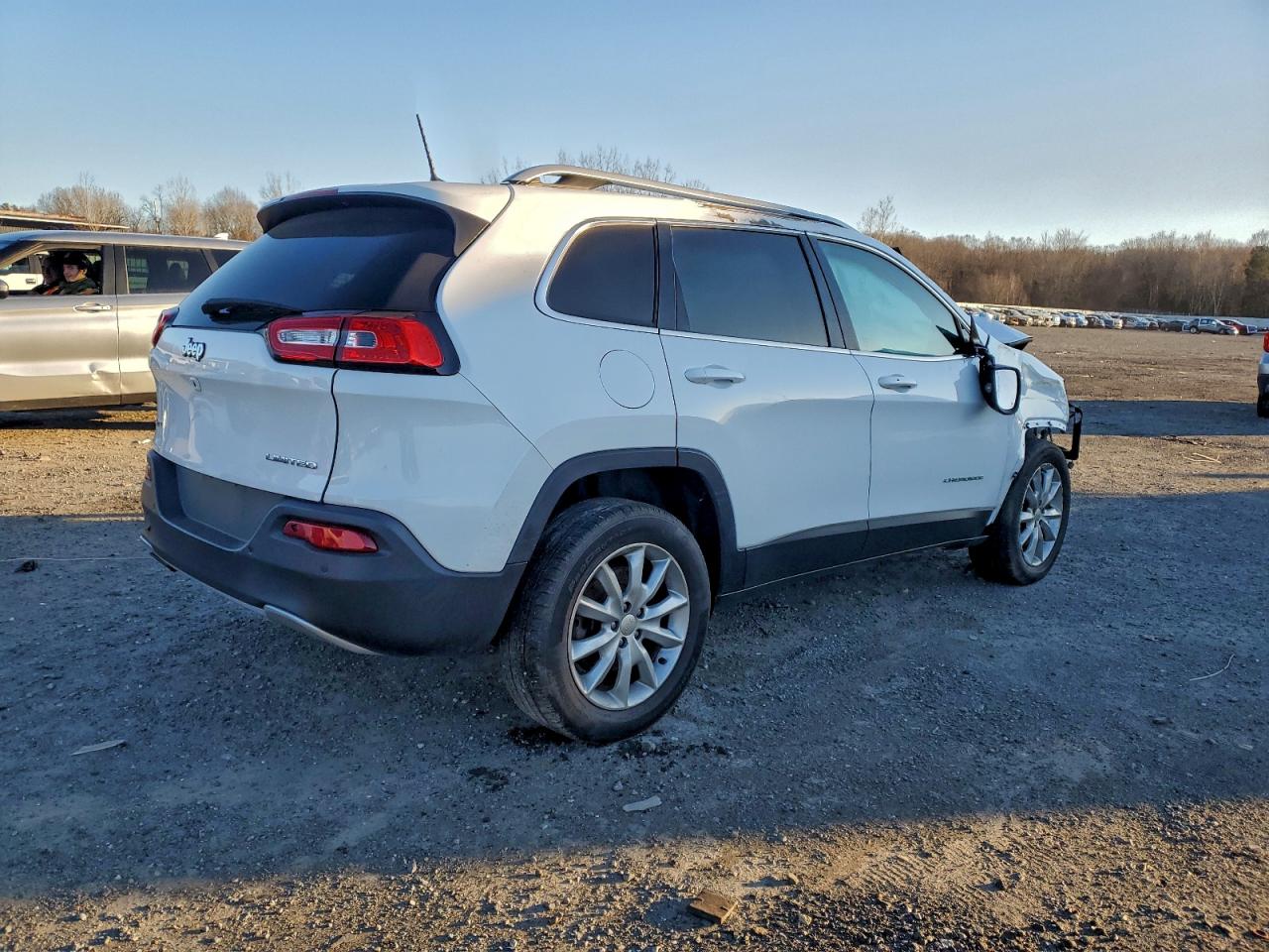 2018 JEEP CHEROKEE LIMITED photo 3