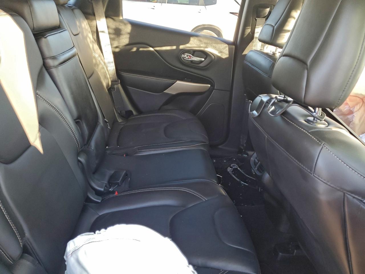 2018 JEEP CHEROKEE LIMITED photo 11