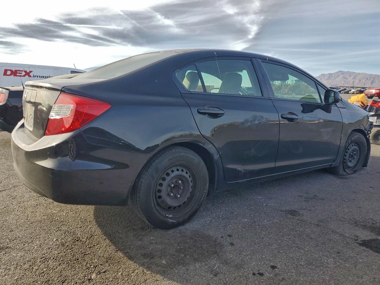 2012 HONDA CIVIC LX photo 3