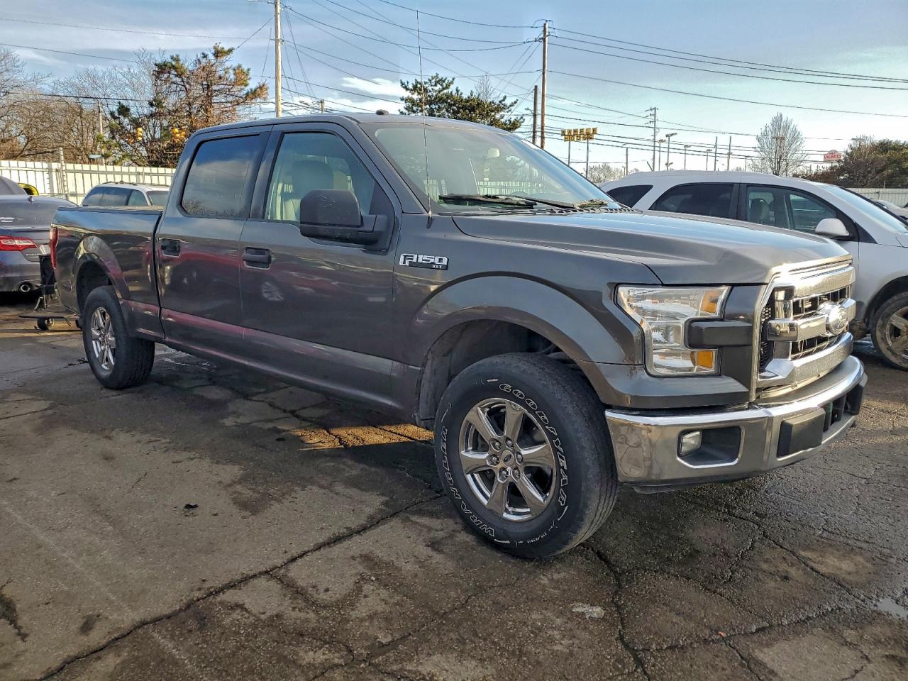 2017 FORD F150 SUPERCREW photo 4