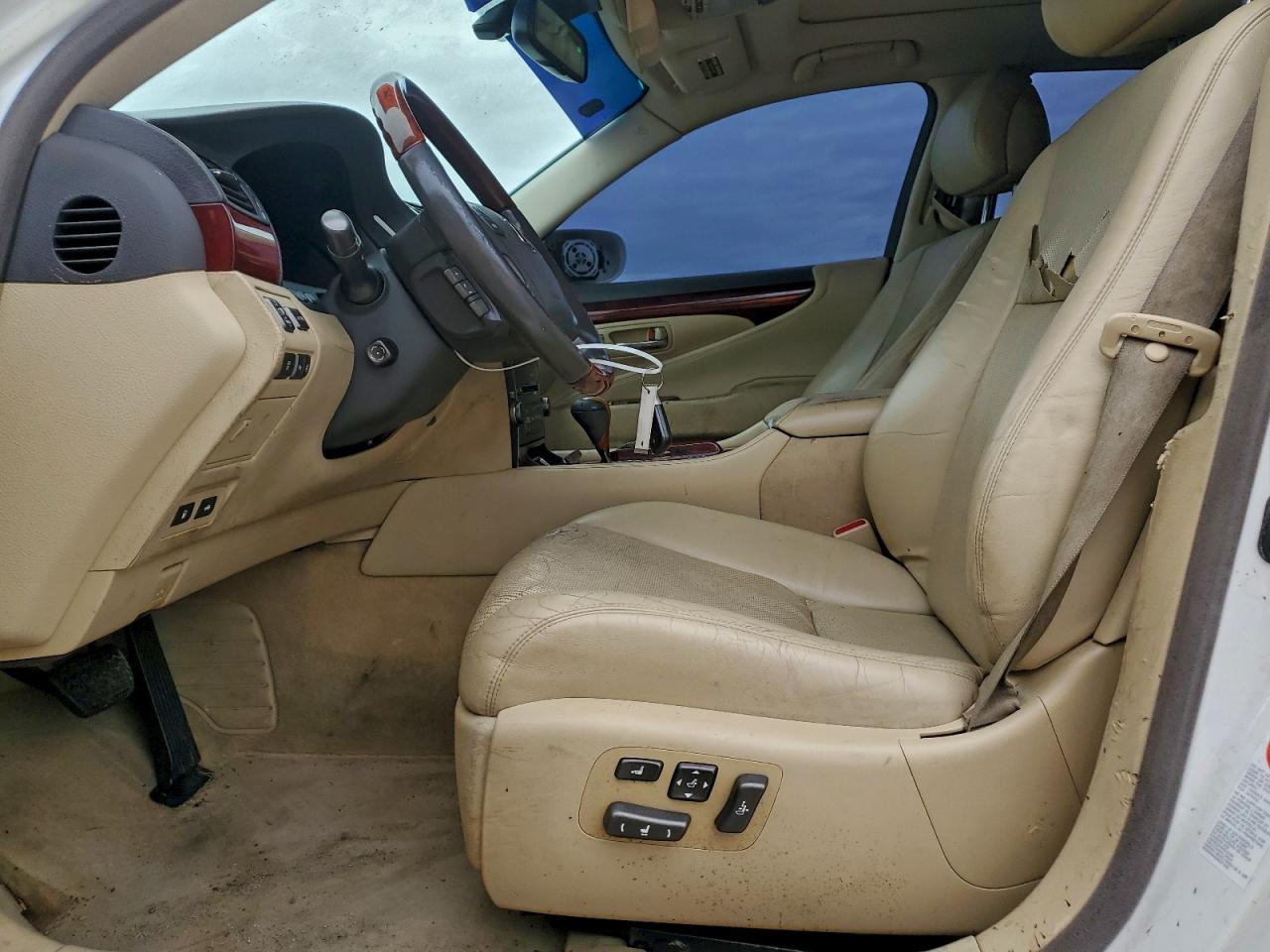 2008 LEXUS LS 460 photo 13