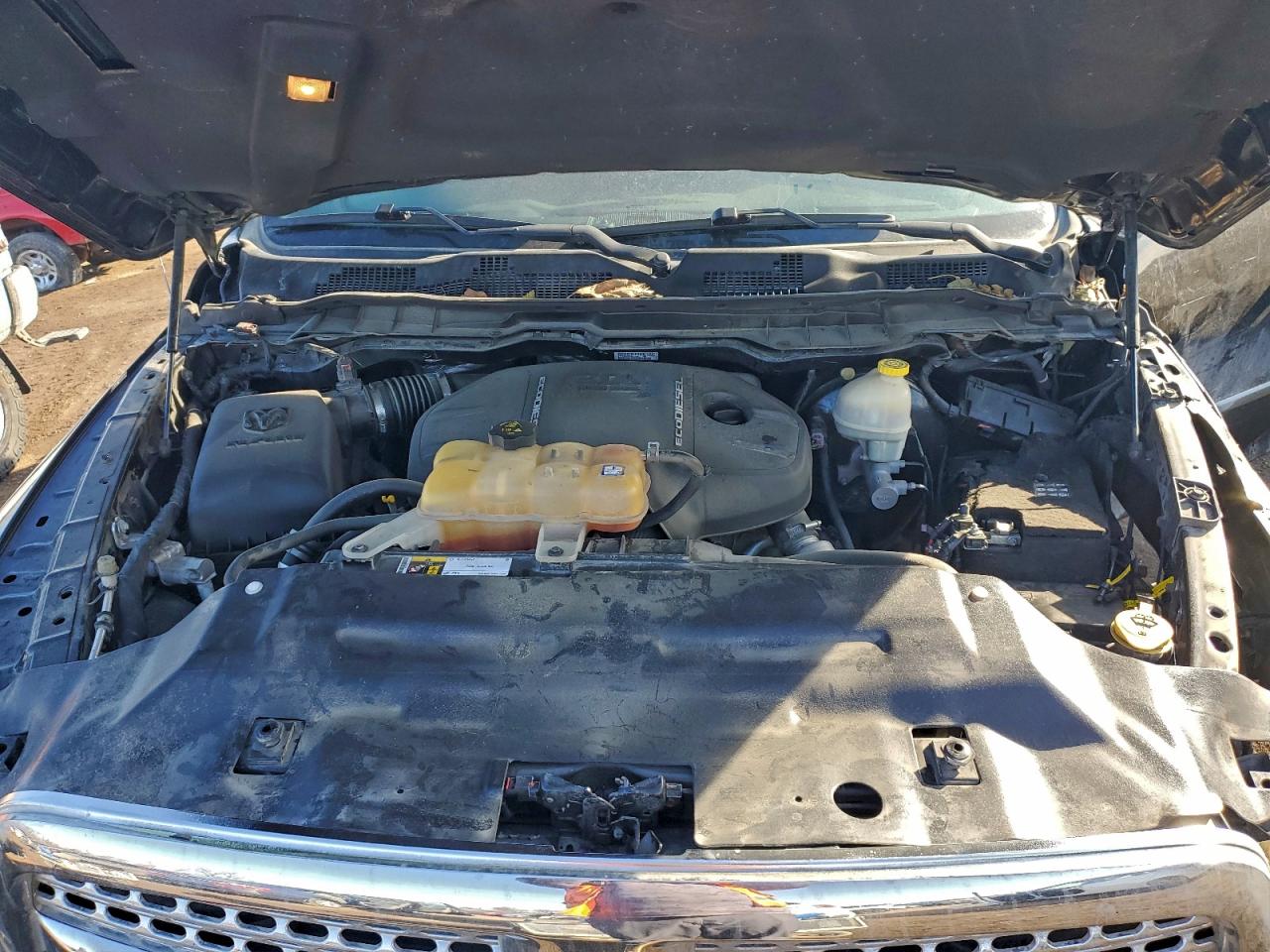 2016 RAM 1500 LARAMIE photo 21
