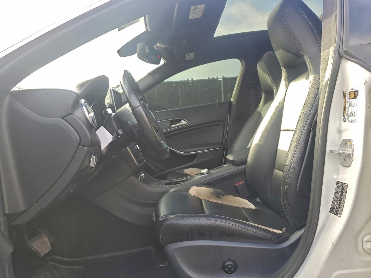 2016 MERCEDES-BENZ CLA 250 photo 13