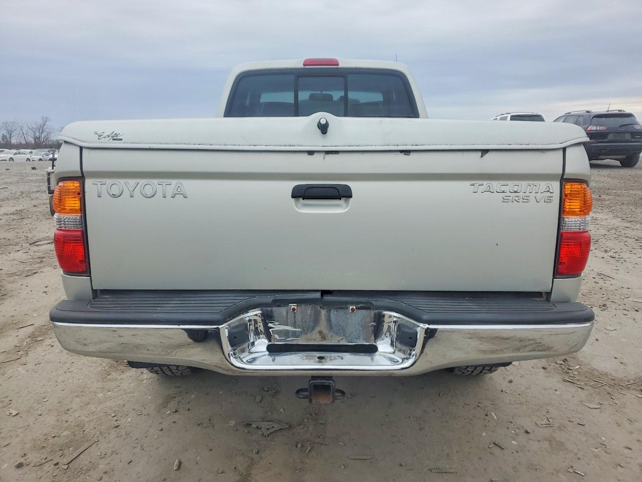 2004 TOYOTA TACOMA XTRACAB photo 6