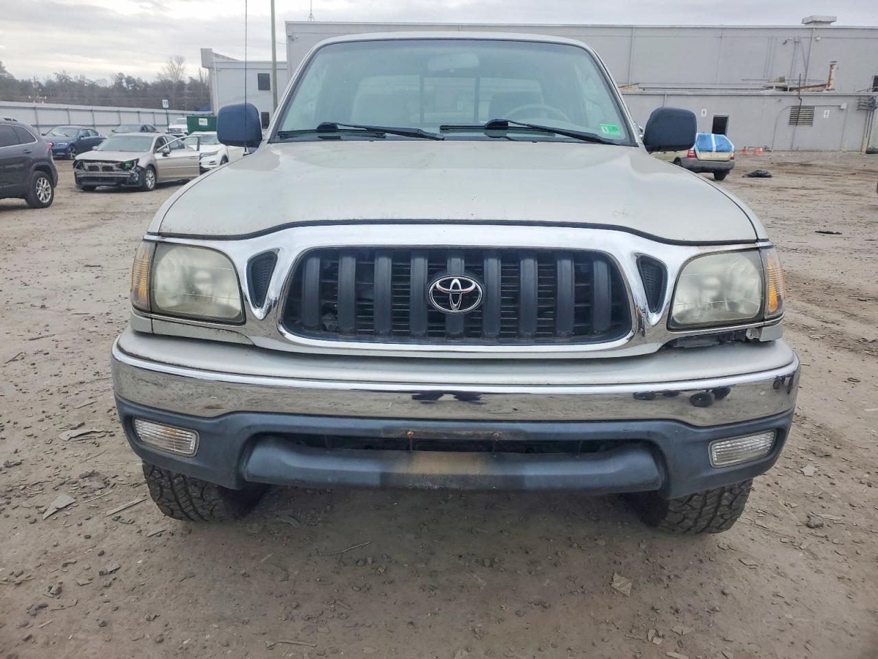 2004 TOYOTA TACOMA XTRACAB photo 5