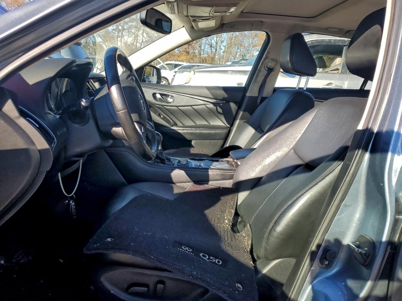 2015 INFINITI Q50 BASE photo 13