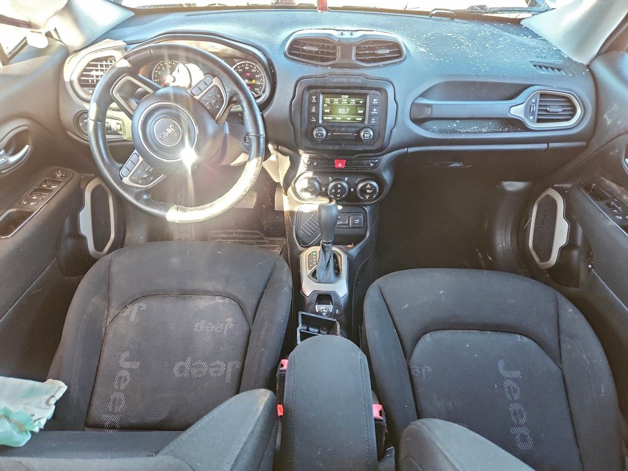 2015 JEEP RENEGADE LATITUDE photo 8