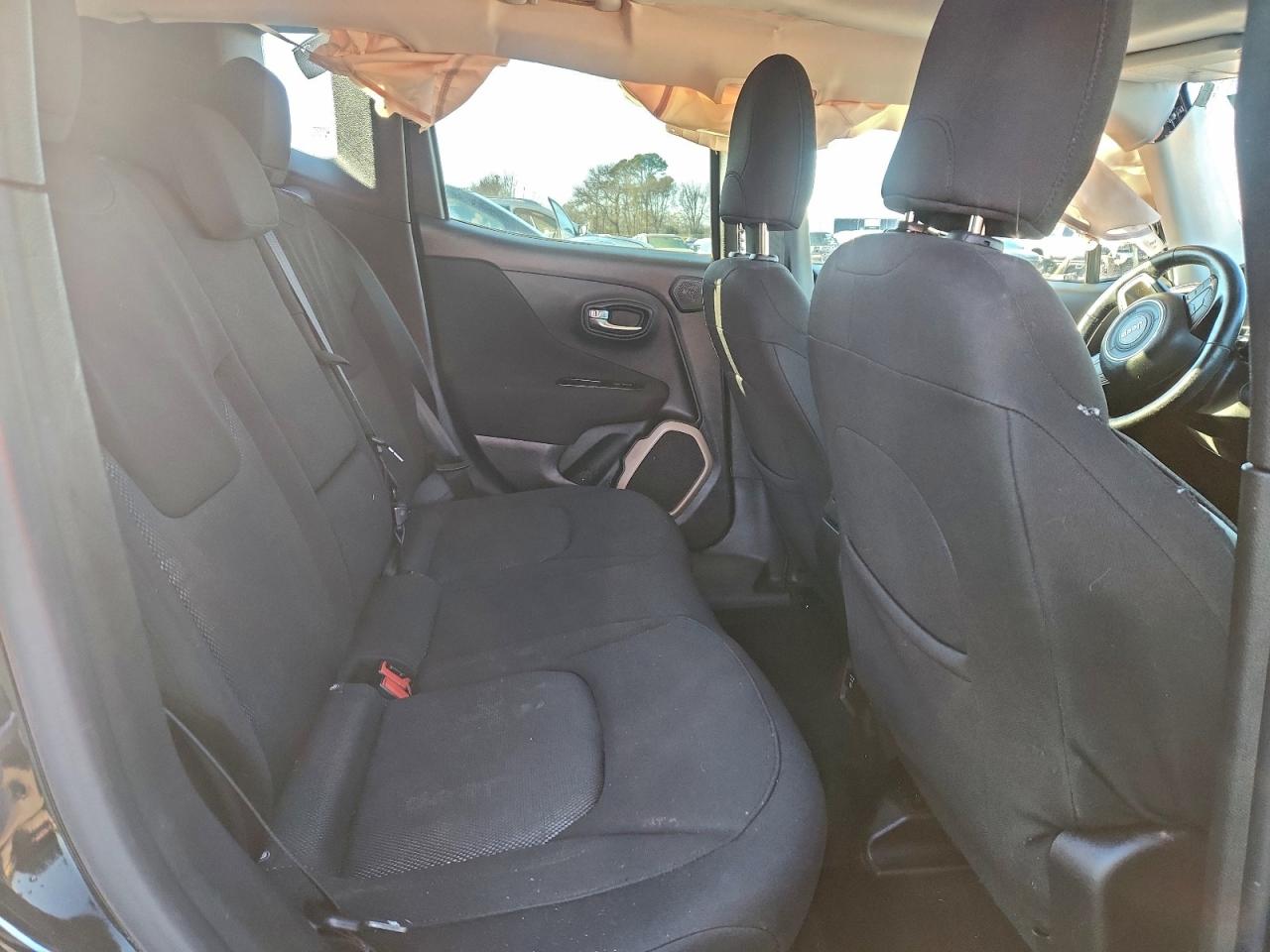 2015 JEEP RENEGADE LATITUDE photo 11