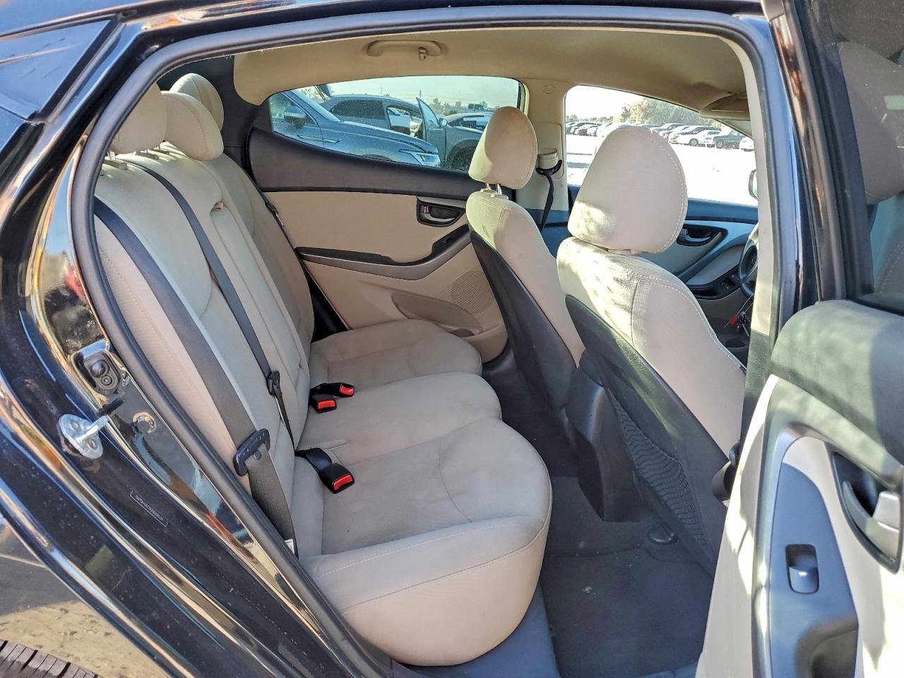 2016 HYUNDAI ELANTRA SE photo 10