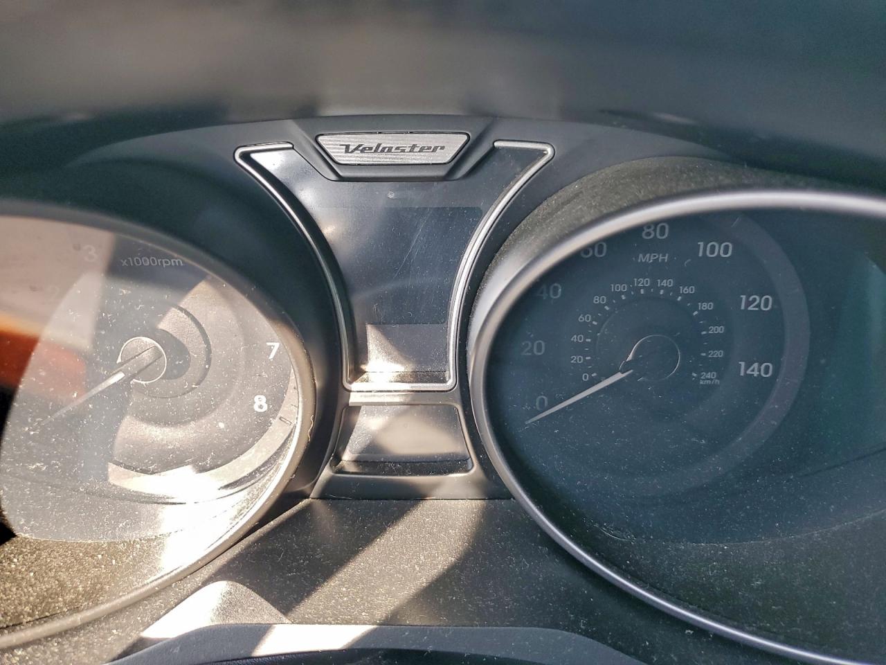 2015 HYUNDAI VELOSTER TURBO photo 9
