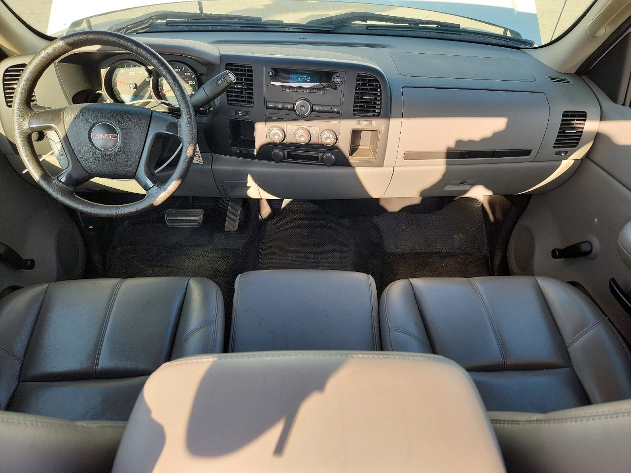 2007 GMC NEW SIERRA C1500 photo 8