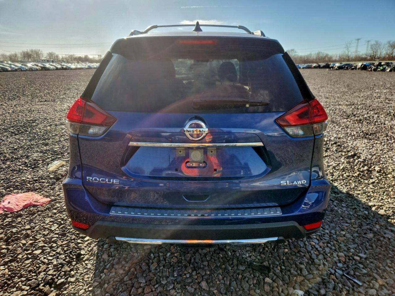 2018 NISSAN ROGUE S photo 6