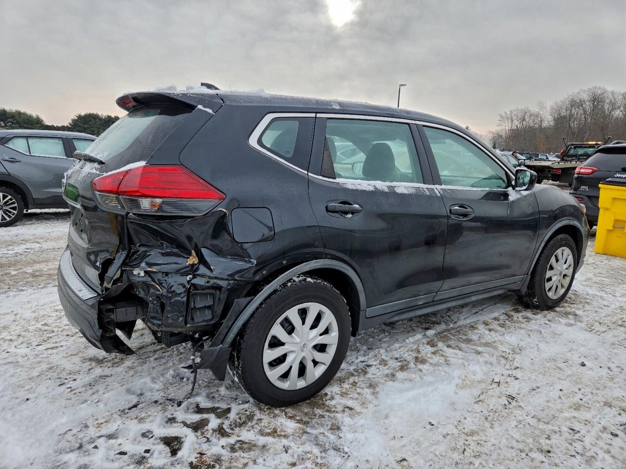 2017 NISSAN ROGUE S photo 3