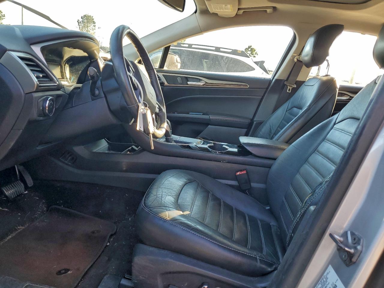 2014 FORD FUSION SE photo 13