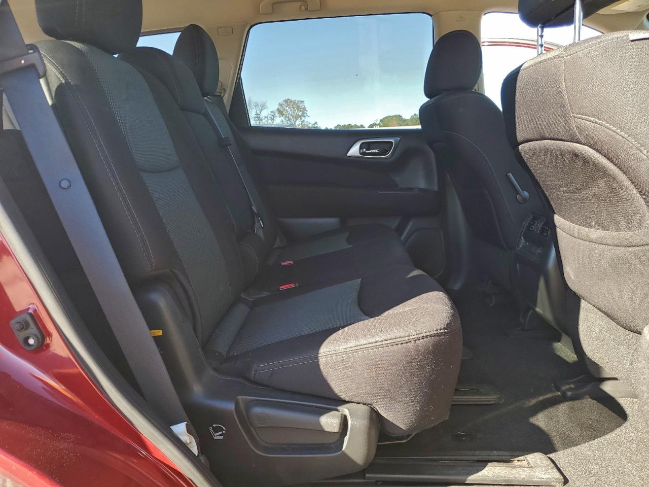 2017 NISSAN PATHFINDER S photo 11