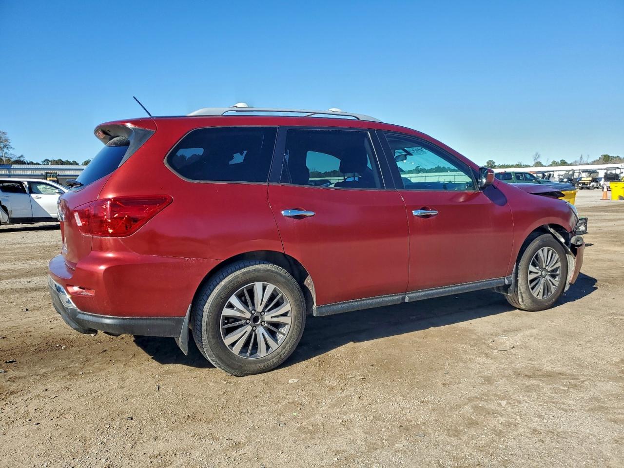 2017 NISSAN PATHFINDER S photo 3