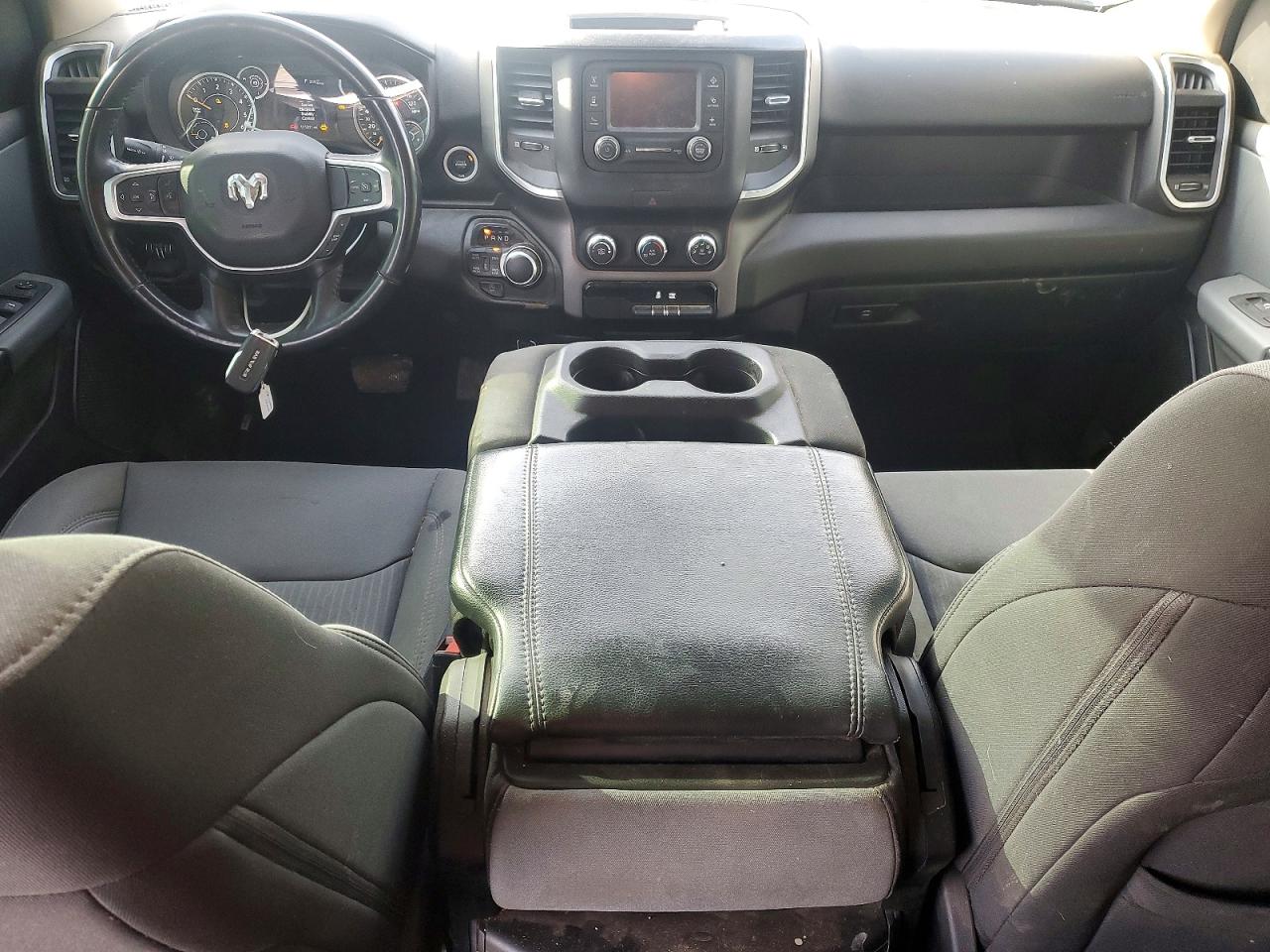 2019 RAM 1500 BIG HORN/LONE STAR photo 8