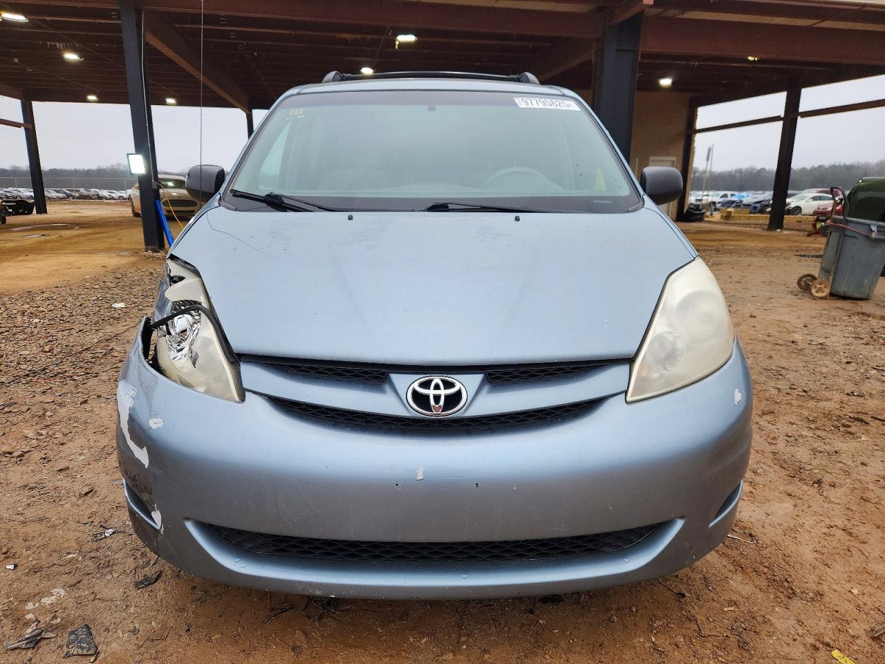 2007 TOYOTA SIENNA CE photo 5