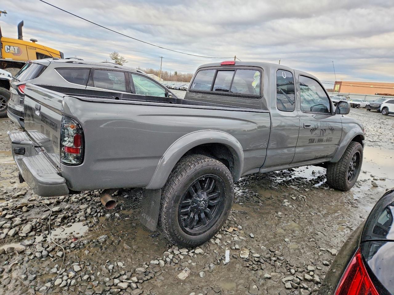 2001 TOYOTA TACOMA XTRACAB photo 3