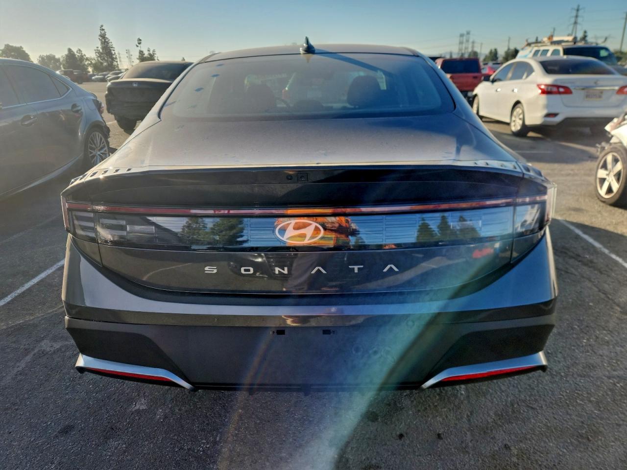 2025 HYUNDAI SONATA SE photo 6