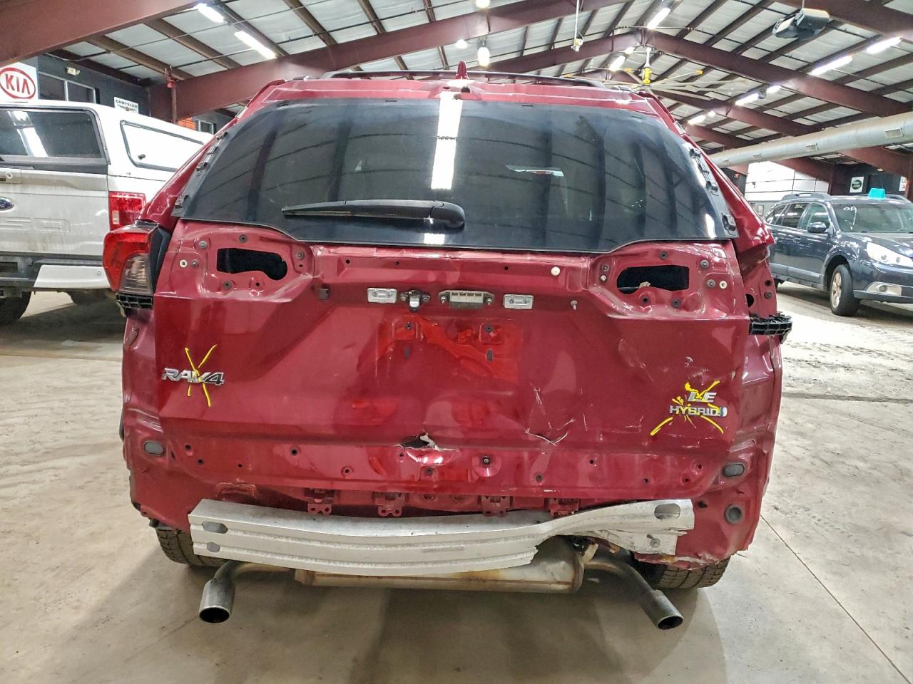 2019 TOYOTA RAV4 LE photo 6