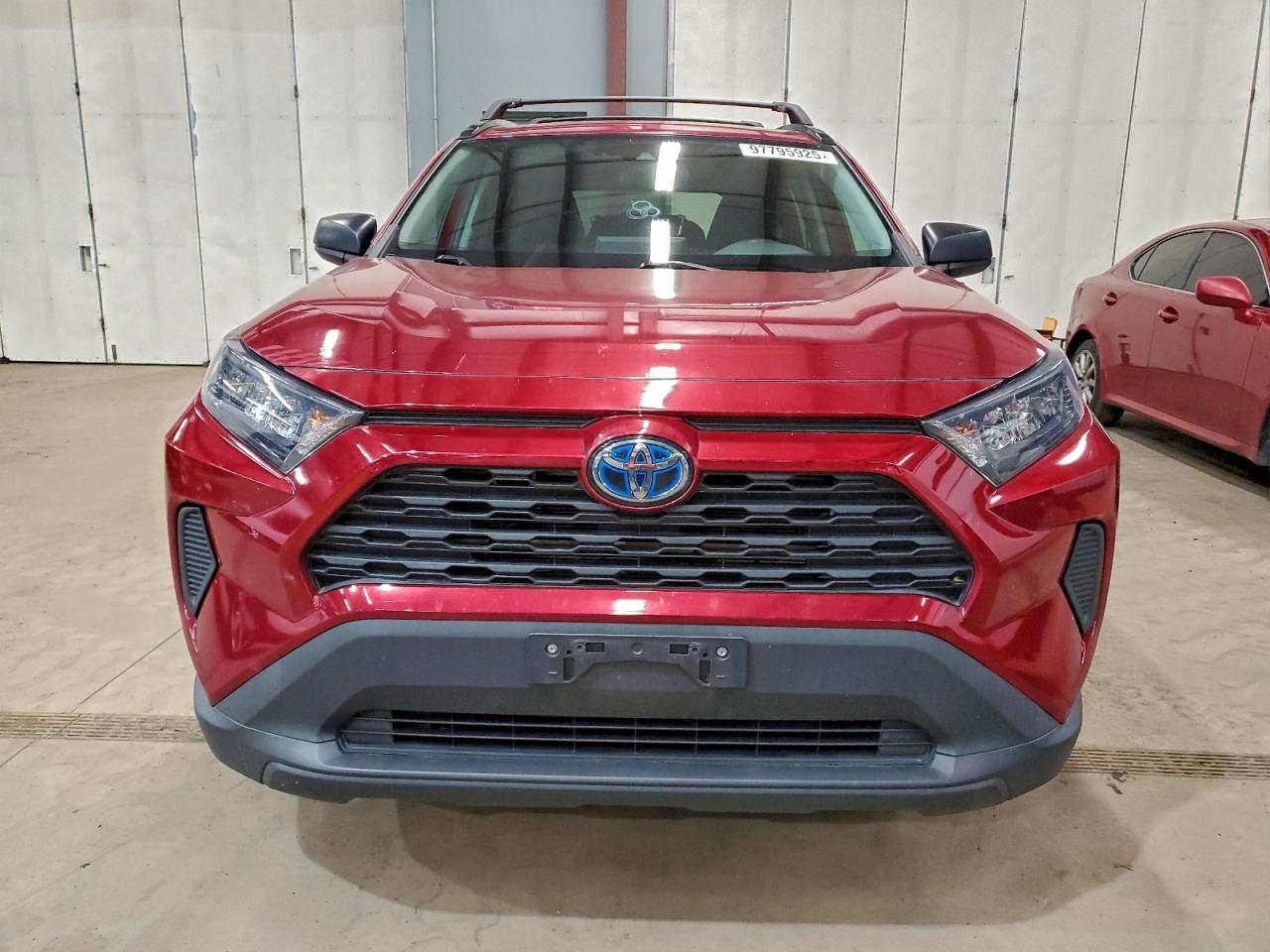 2019 TOYOTA RAV4 LE photo 5