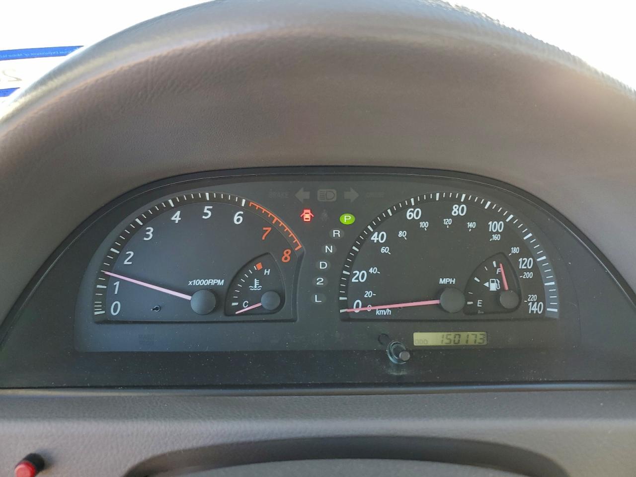 2004 TOYOTA CAMRY LE photo 9