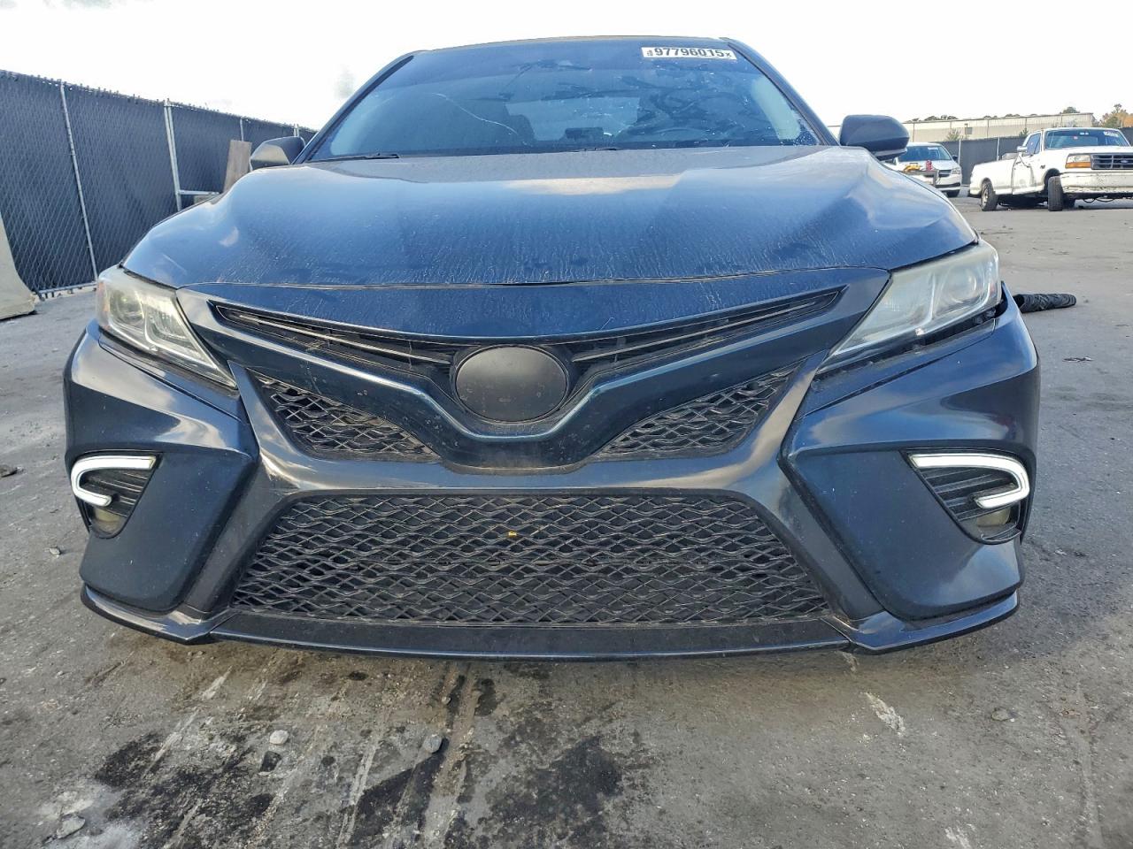 2019 TOYOTA CAMRY L photo 5