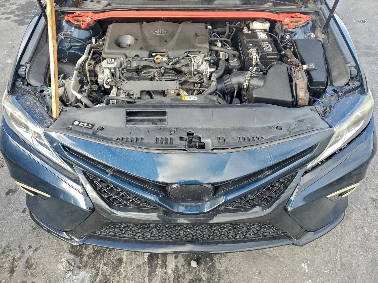 2019 TOYOTA CAMRY L photo 11
