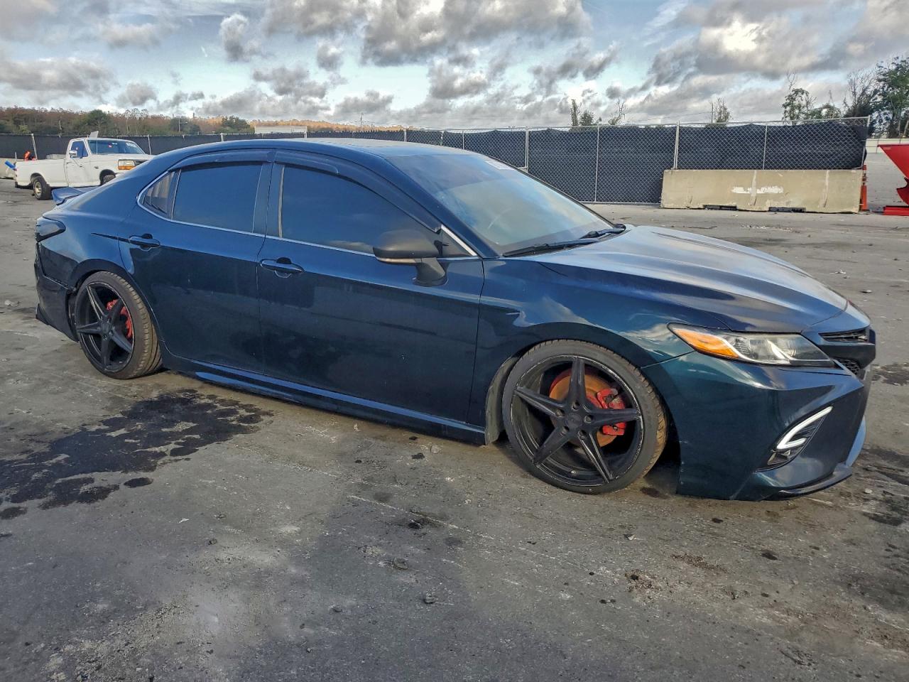 2019 TOYOTA CAMRY L photo 4