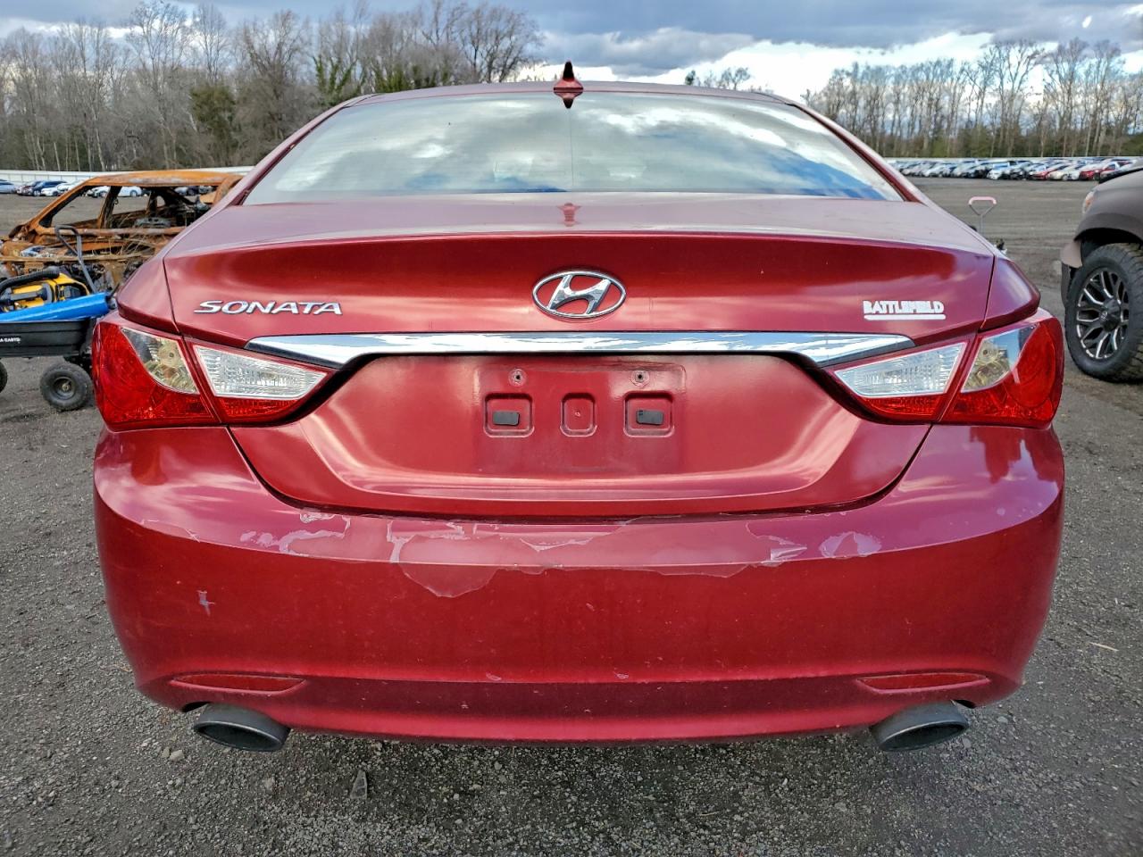 2011 HYUNDAI SONATA SE photo 6