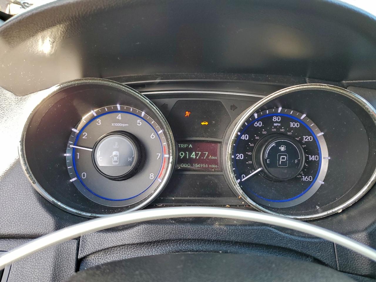 2011 HYUNDAI SONATA SE photo 9