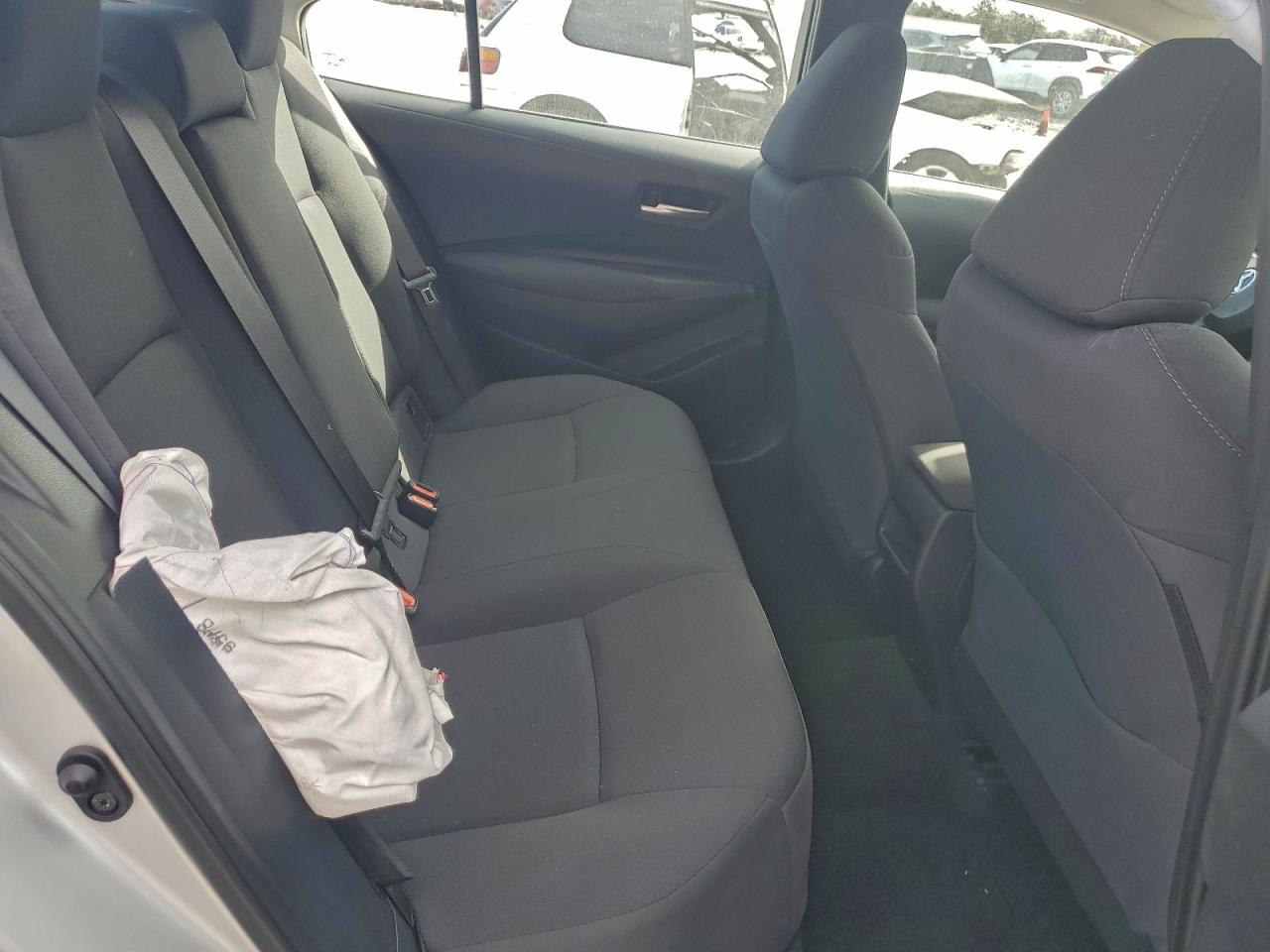2021 TOYOTA COROLLA LE photo 10
