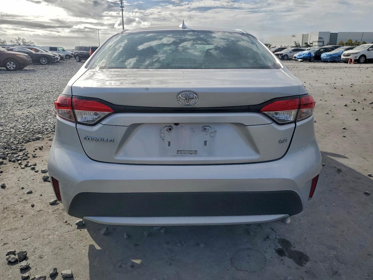 2021 TOYOTA COROLLA LE photo 6