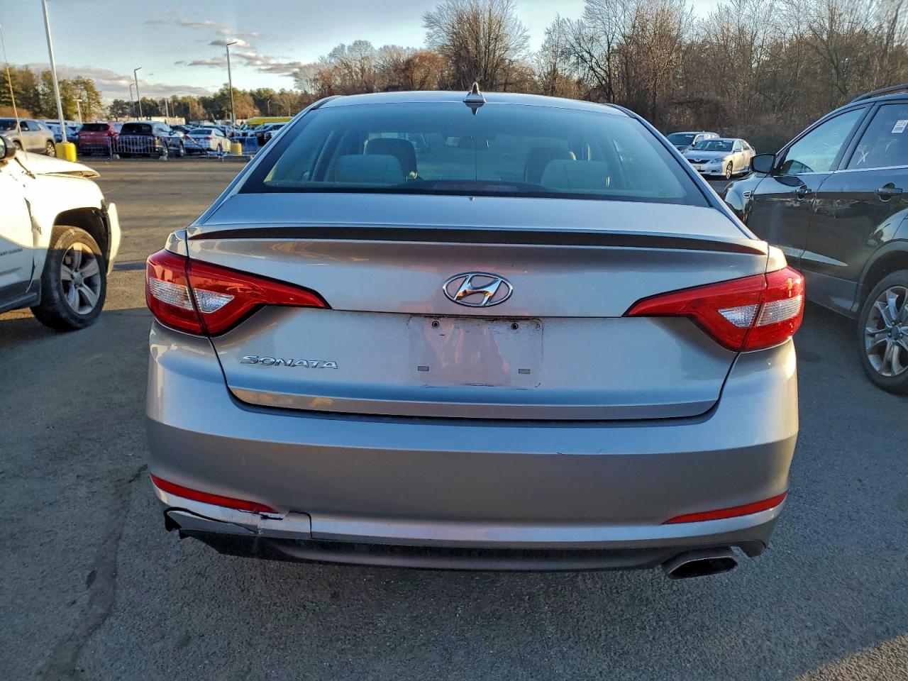 2016 HYUNDAI SONATA SE photo 16