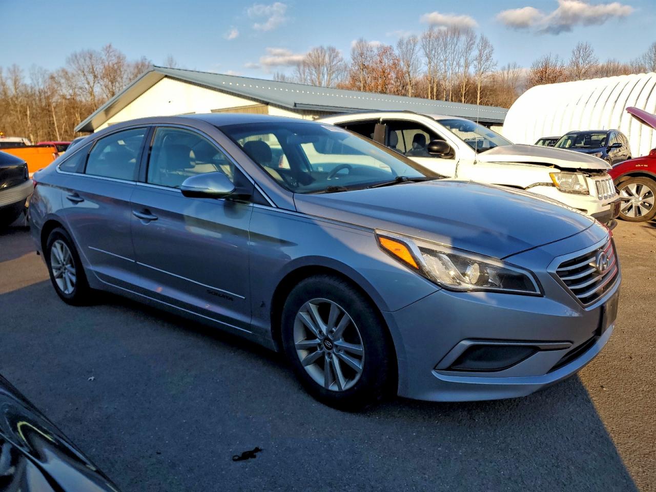 2016 HYUNDAI SONATA SE photo 10