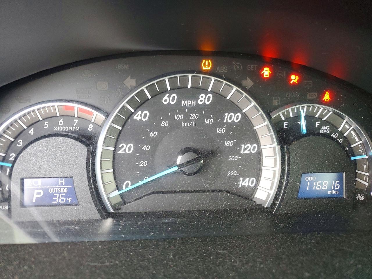 2014 TOYOTA CAMRY L photo 9