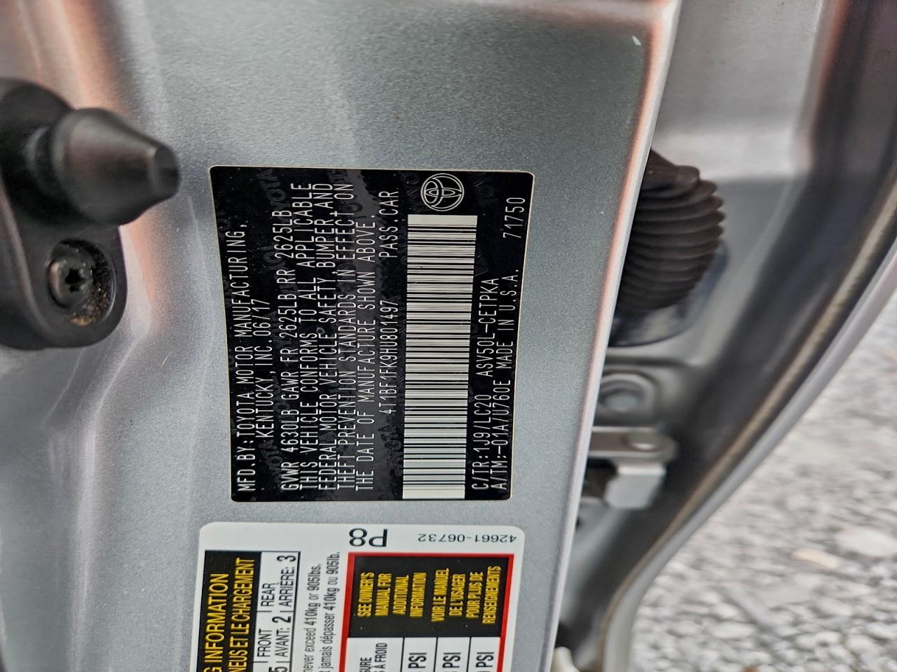 2017 TOYOTA CAMRY LE photo 12