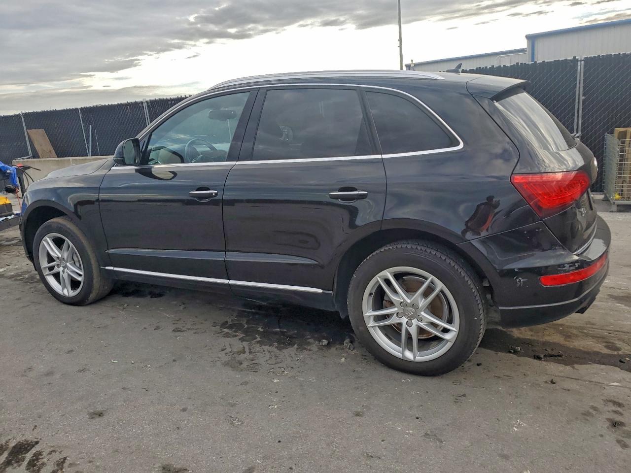 2016 AUDI Q5 PREMIUM PLUS photo 2
