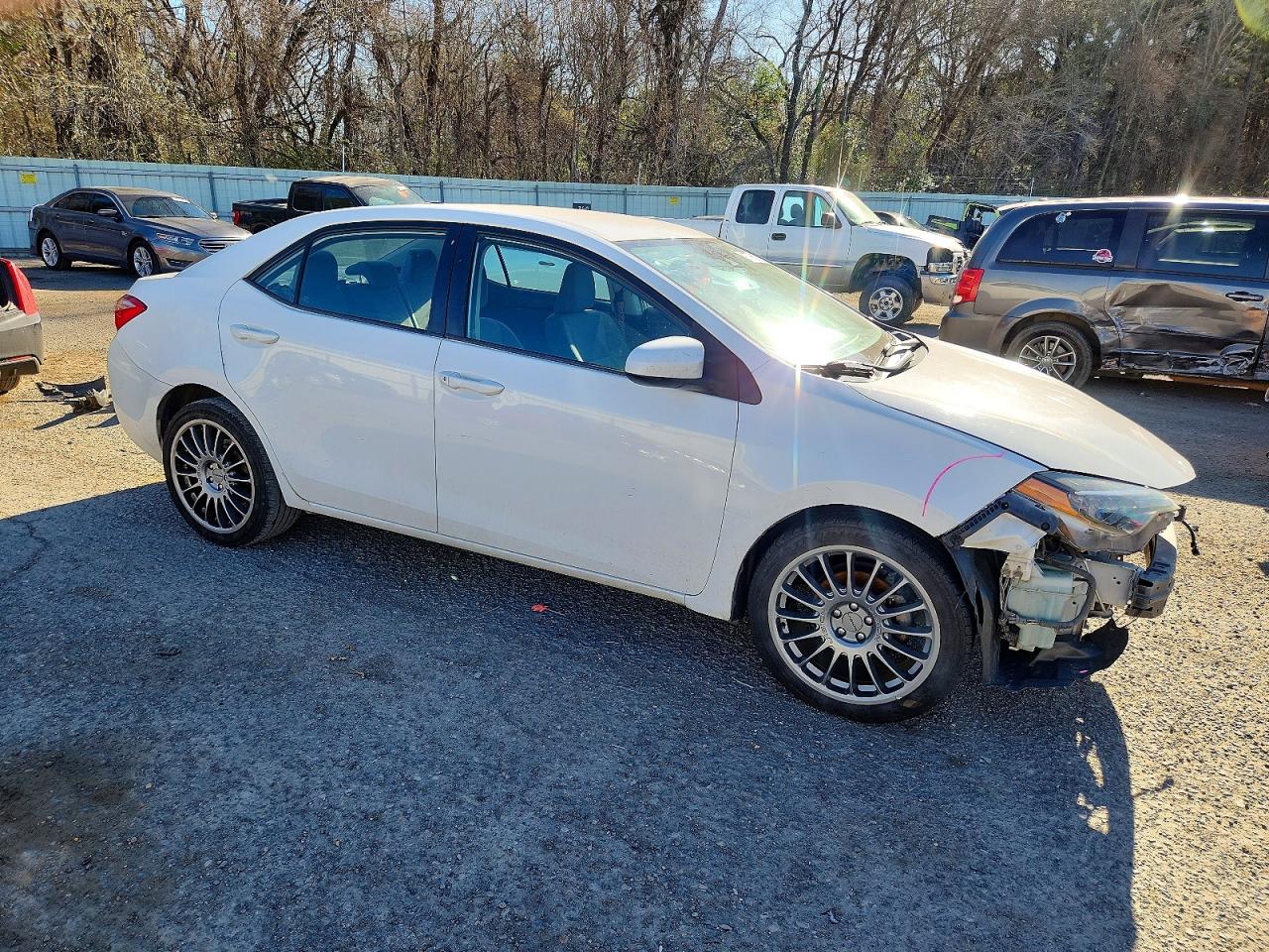 2018 TOYOTA COROLLA L photo 4