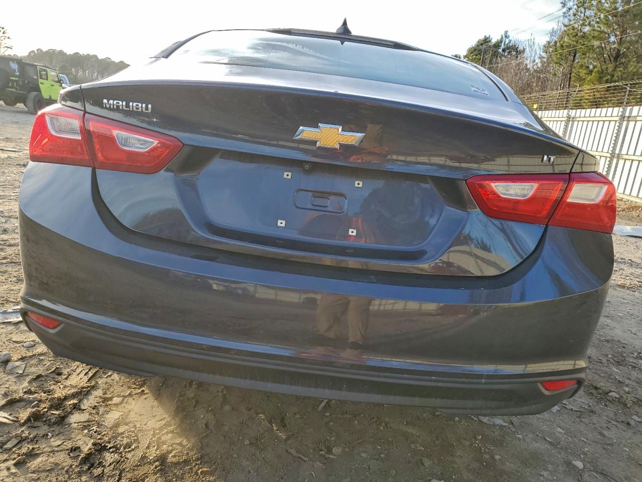 2023 CHEVROLET MALIBU LT photo 11