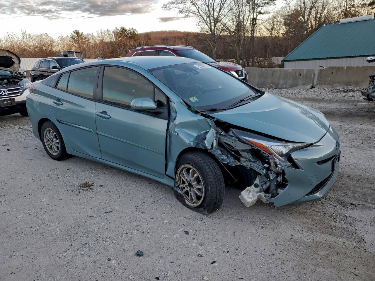 2017 TOYOTA PRIUS photo 4