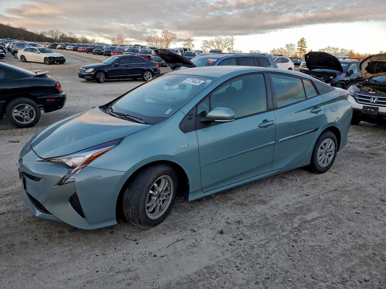 2017 TOYOTA PRIUS