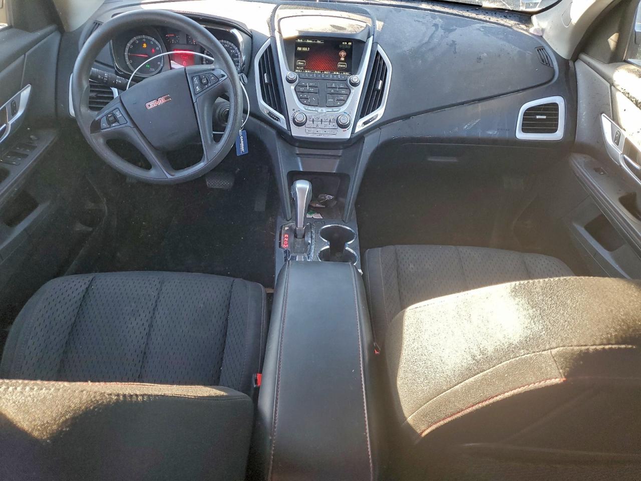 2015 GMC TERRAIN SLE photo 8
