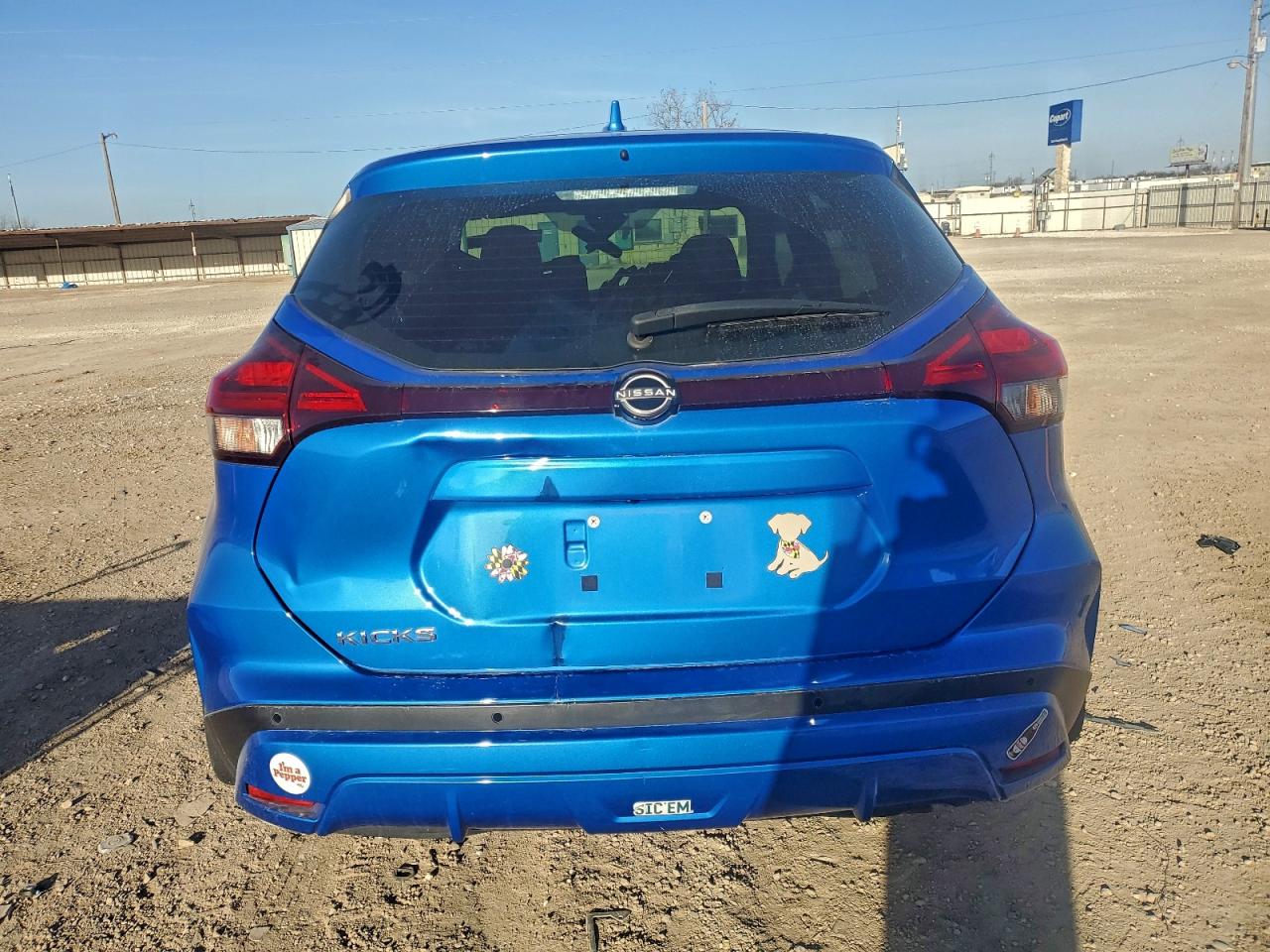 2022 NISSAN KICKS S photo 6