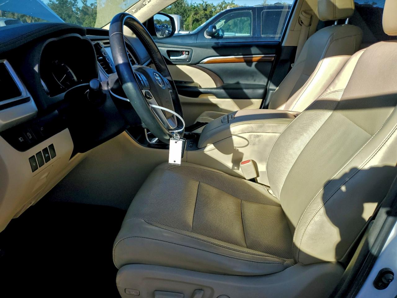 2018 TOYOTA HIGHLANDER LIMITED photo 7