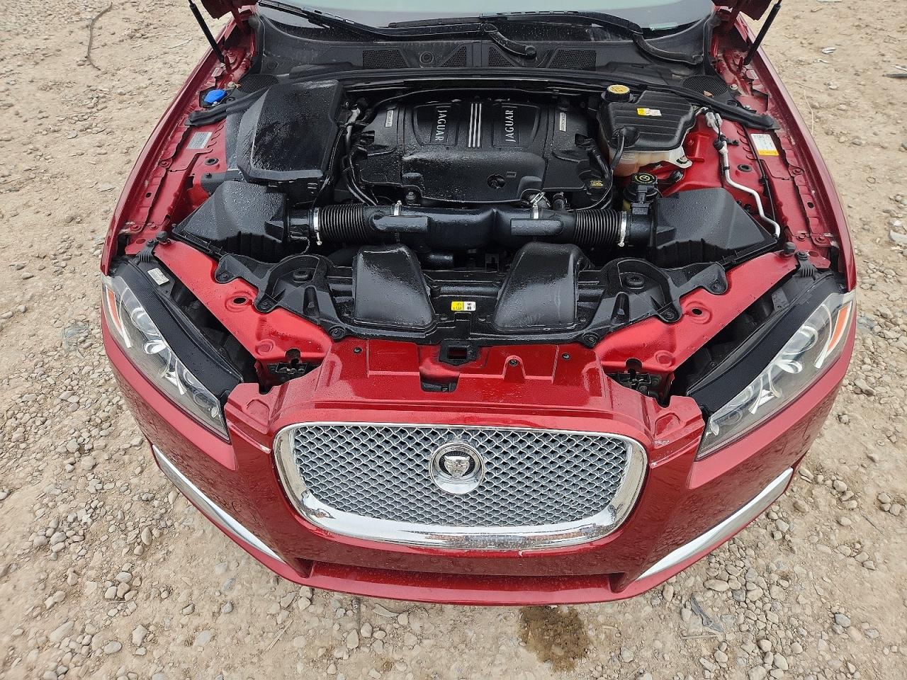 2013 JAGUAR XF photo 11